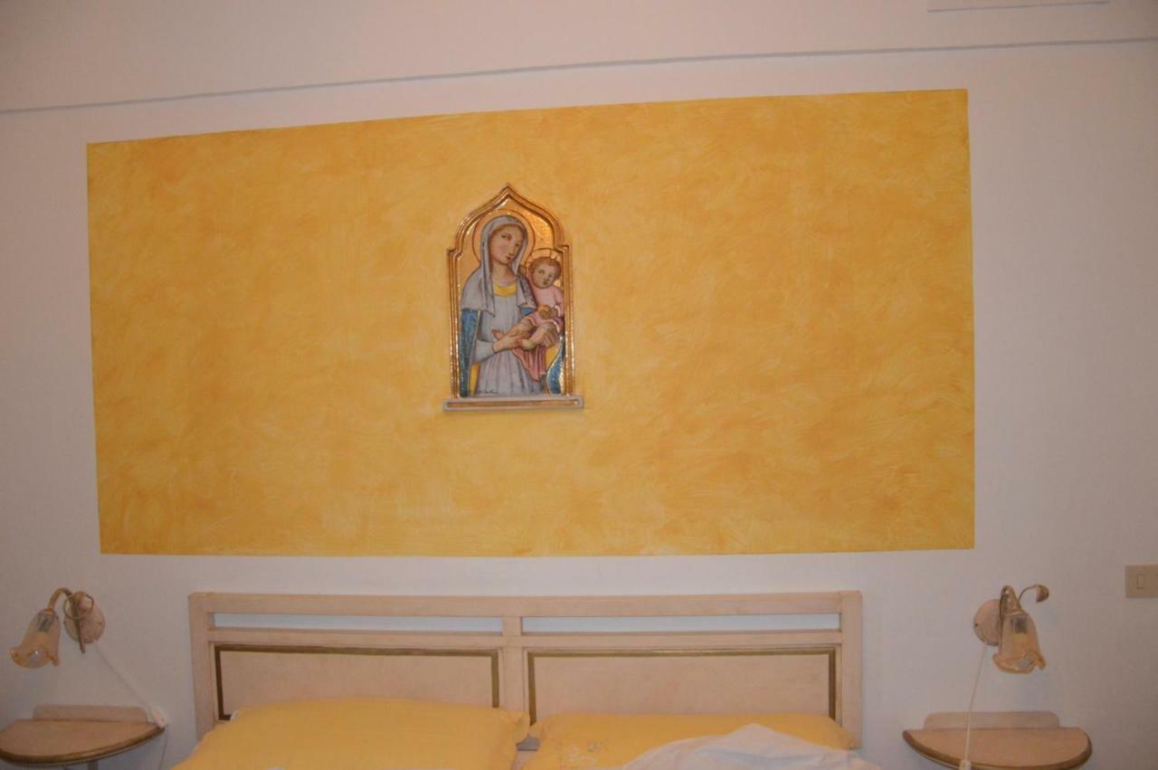 La Mammola Bed & Breakfast Позитано Екстериор снимка